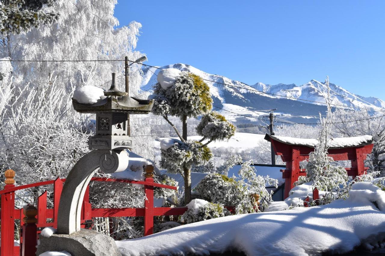 Gite Au Printemps Japonais, Petit Train De La Mure, Parc Des Ecrins Pierre-Chatel Exteriör bild