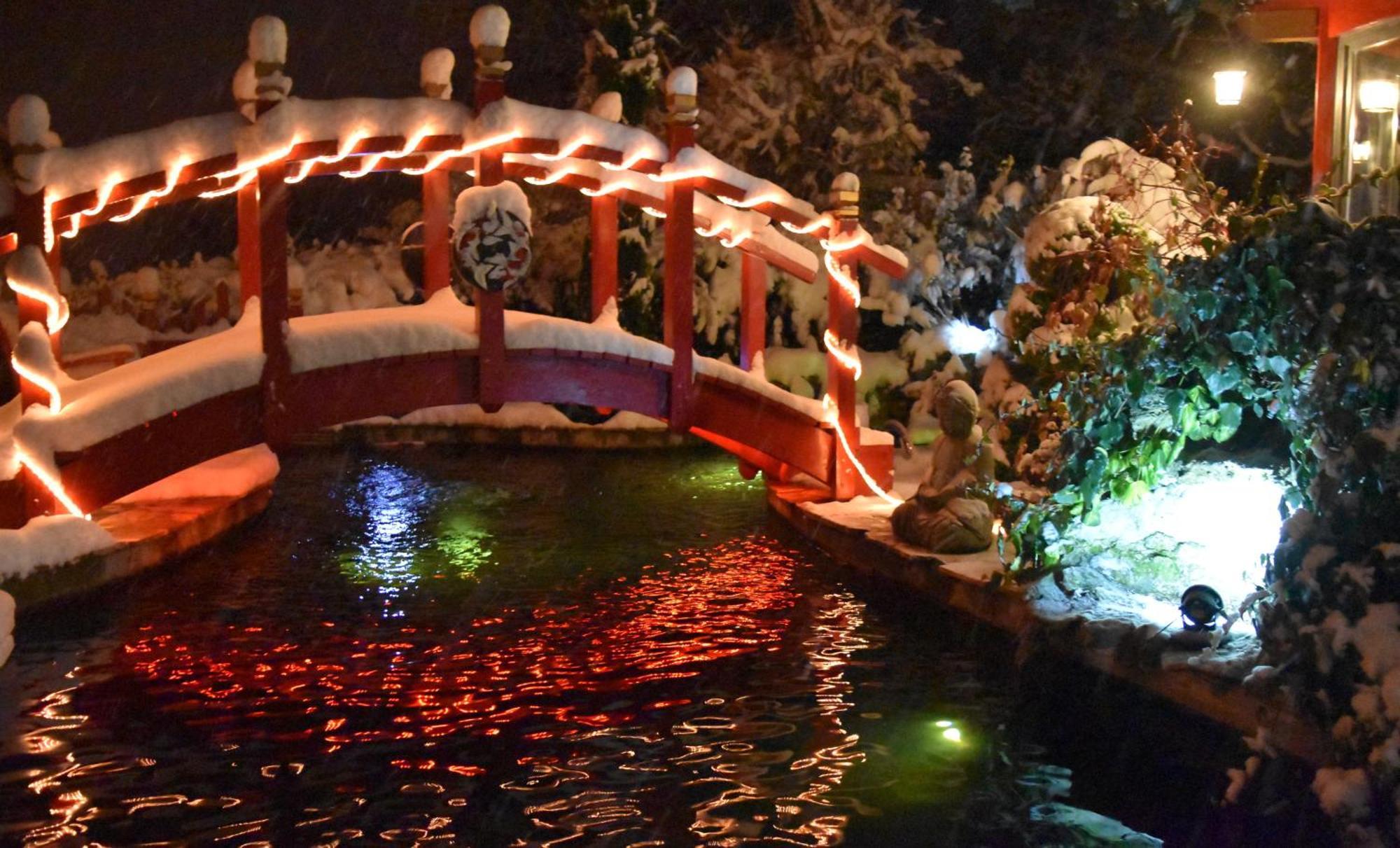 Gite Au Printemps Japonais, Petit Train De La Mure, Parc Des Ecrins Pierre-Chatel Exteriör bild